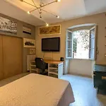 La Casa Degli Artisti Apartment *